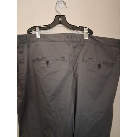 Goodfellow Mens Flat Front Shorts 42 In Waist - Picture 2 of 6